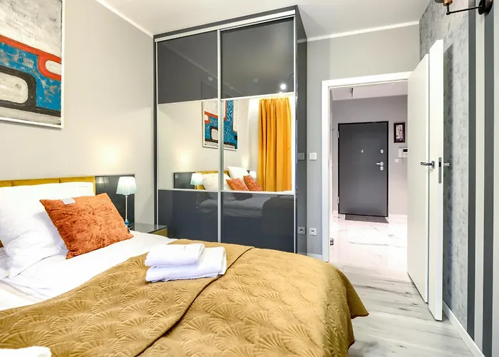 About Art Apartments