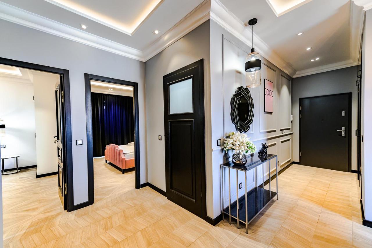 About Art Apartment