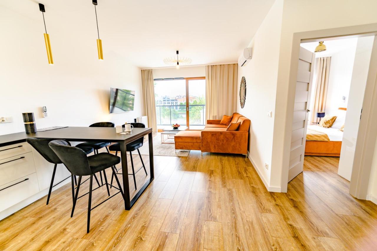 Apartment About Art *