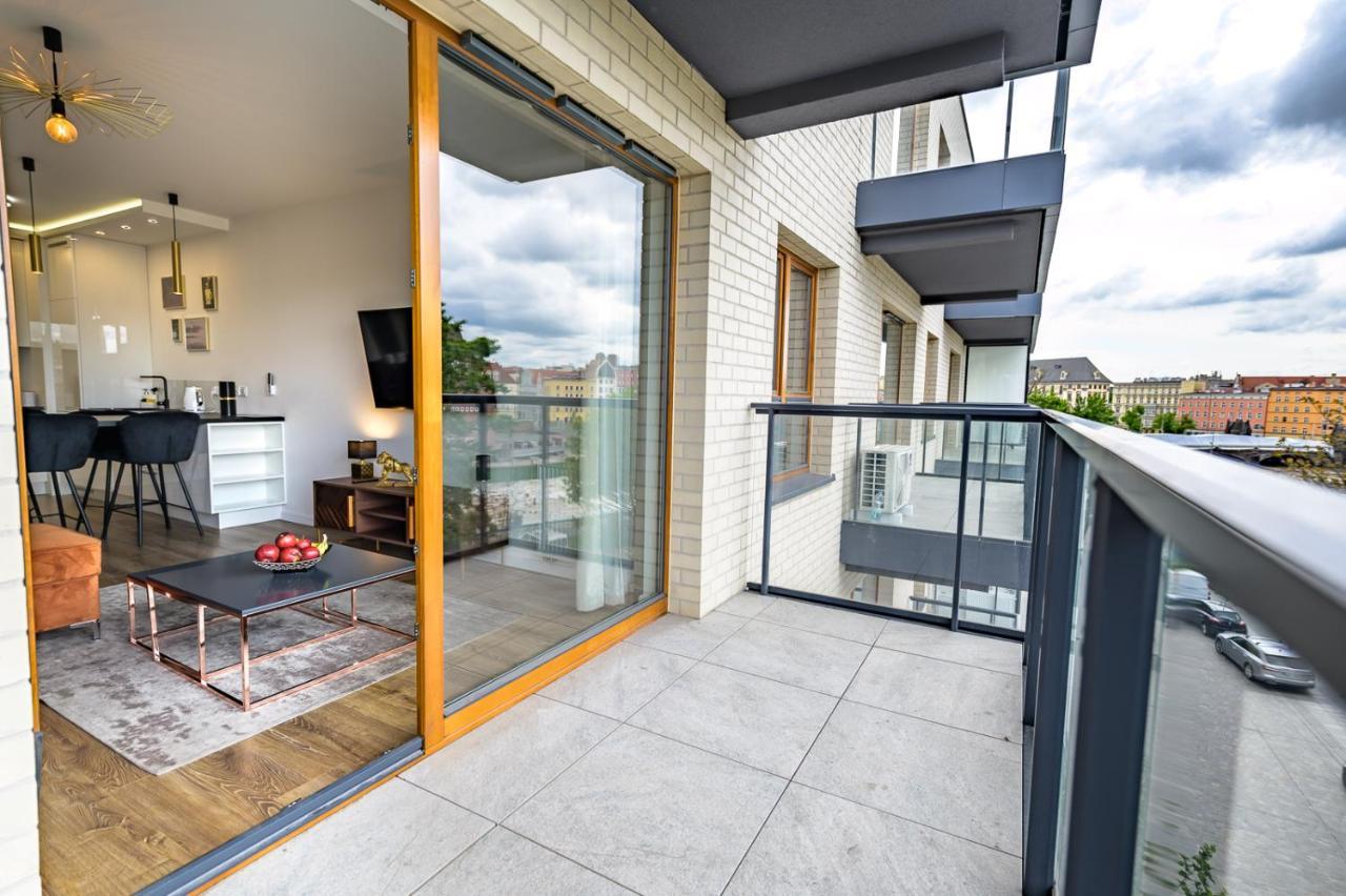 About Art Apartment
