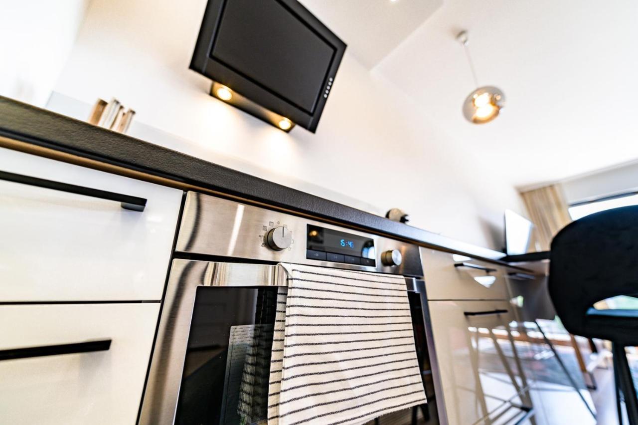 Apartment About Art *