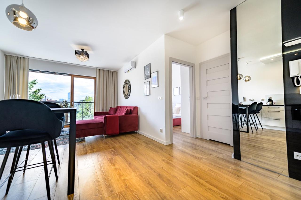 Apartment About Art *