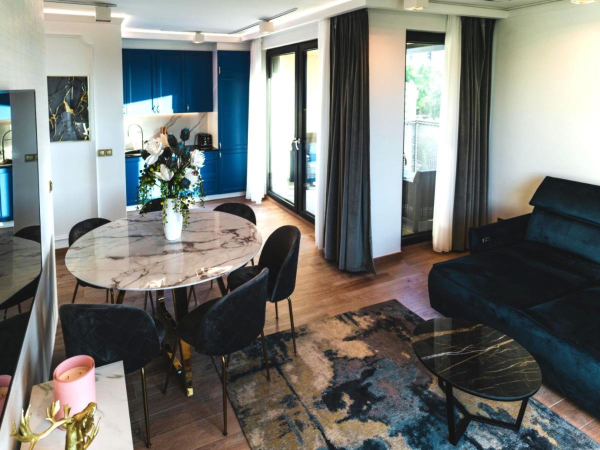 About Art Apartment