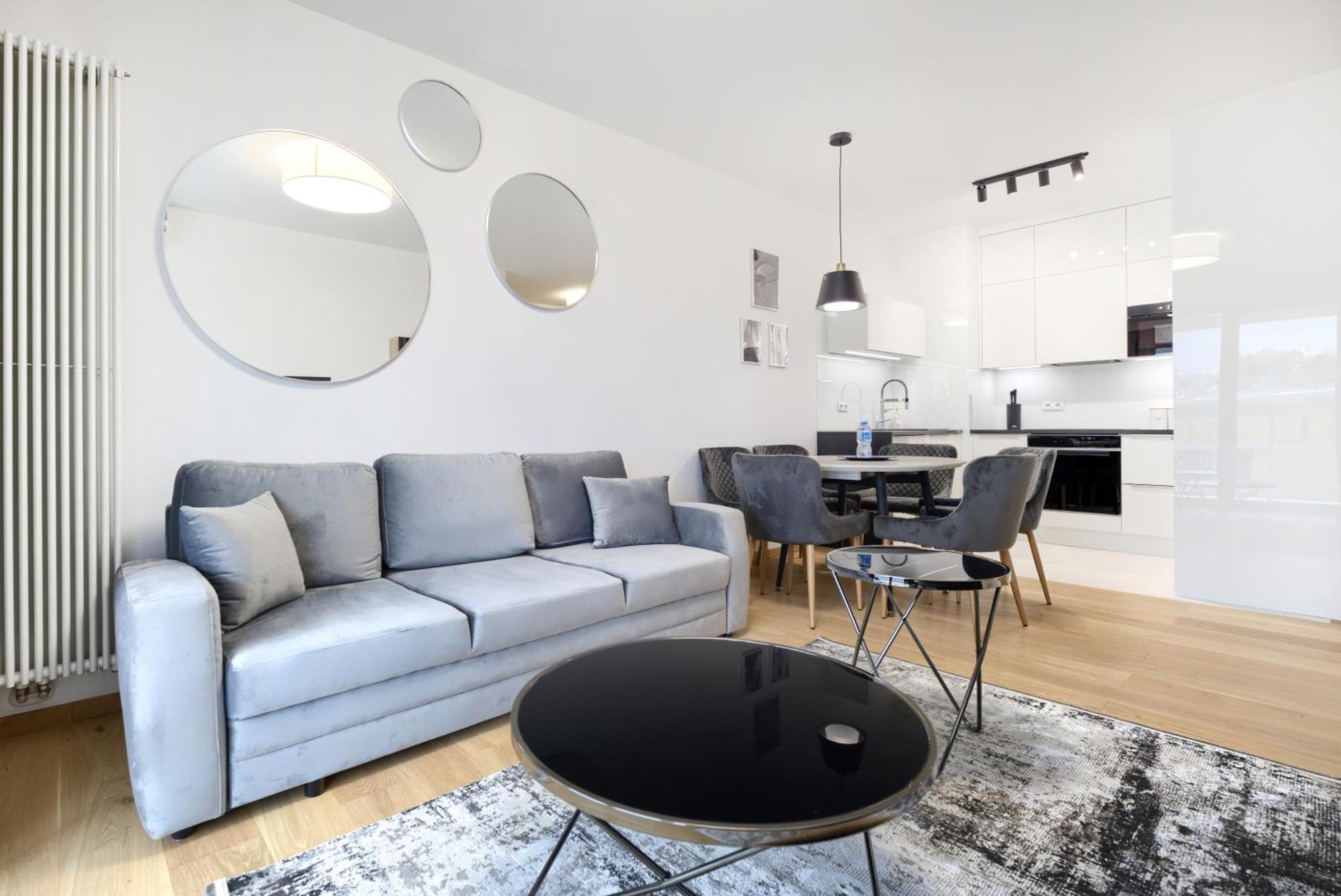 Apartment About Art