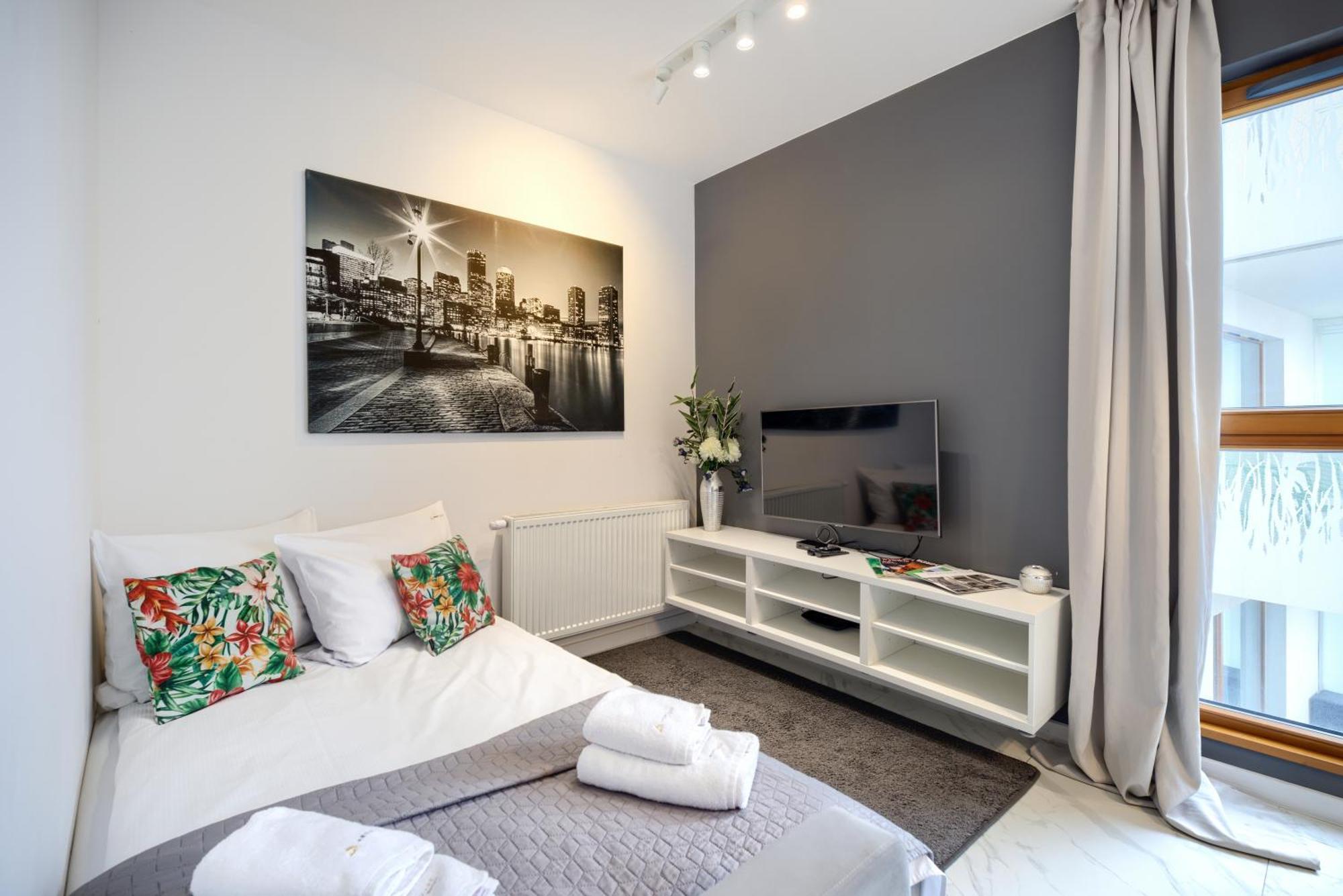 Apartment About Art