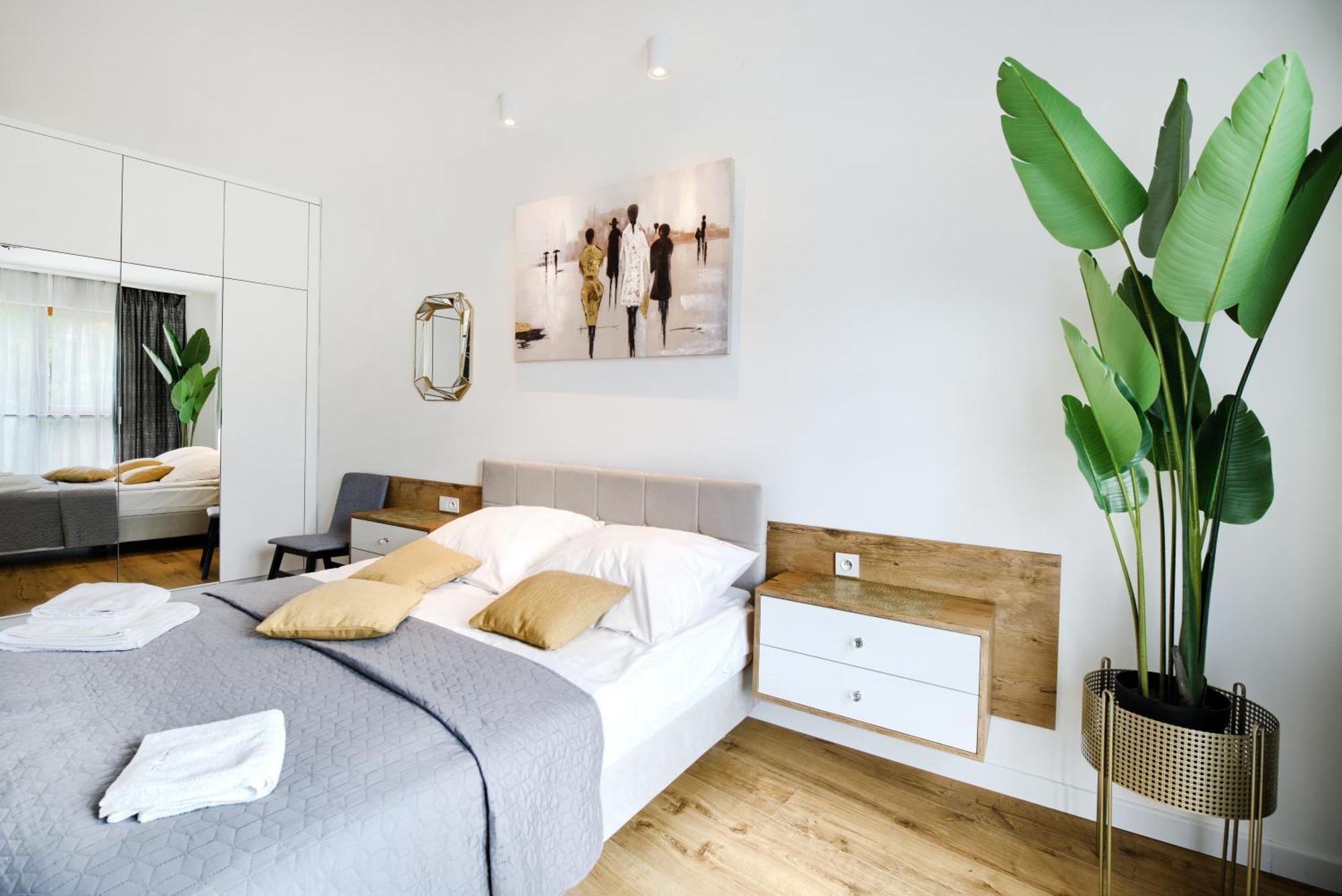 About Art Apartment